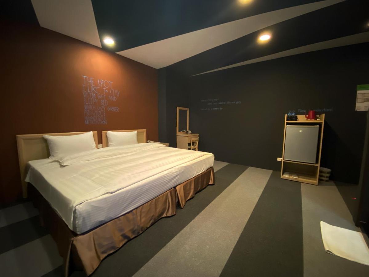 Js Hotel-Gallery Hotel Чжунли Екстериор снимка