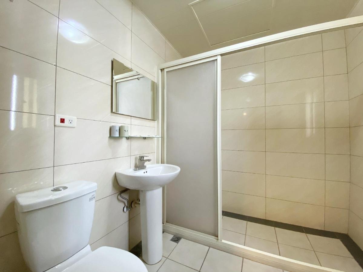 Js Hotel-Gallery Hotel Чжунли Екстериор снимка